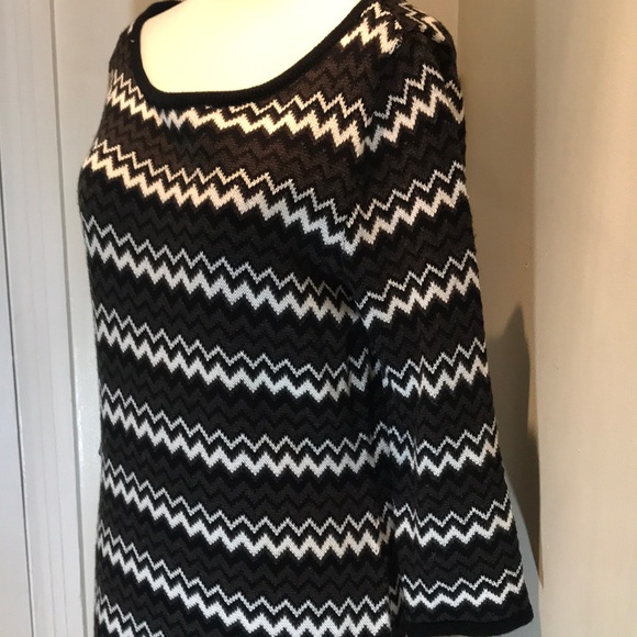 “CALVIN KLEIN” NWT Black and White Sweater Dress. - Picture 3 of 12